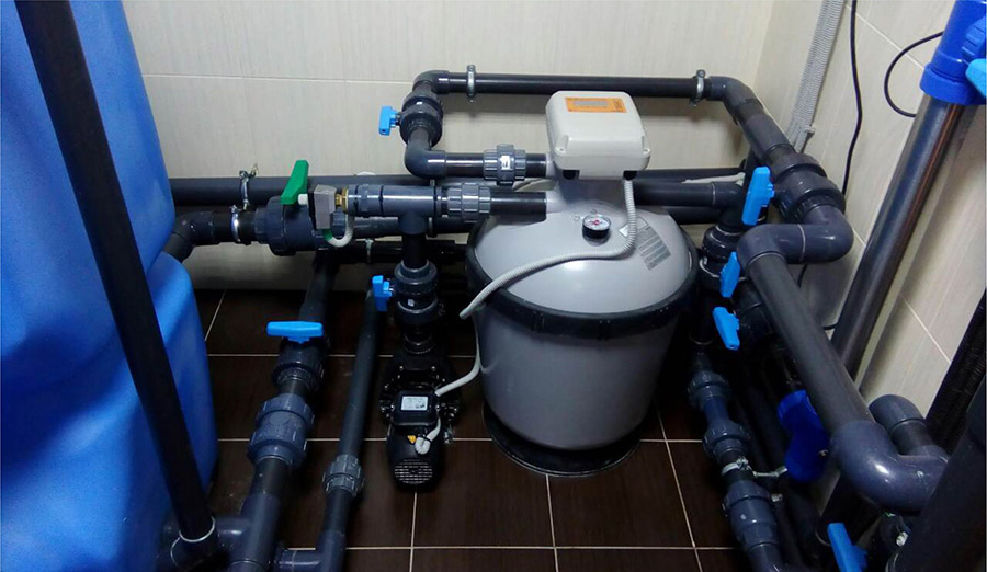 Монтаж оборудования для бассейна